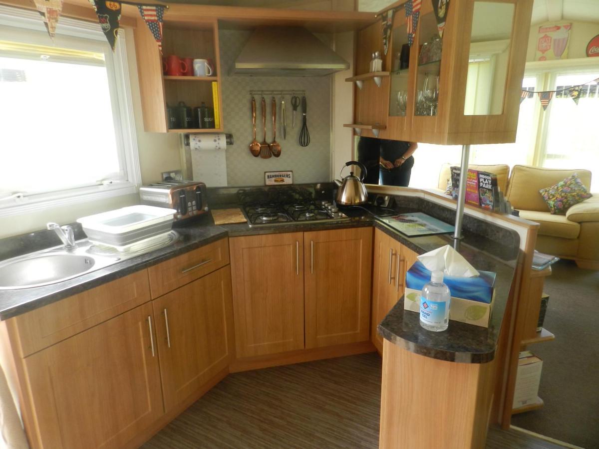 Cwtch Caravans Little Haven Ngoại thất bức ảnh